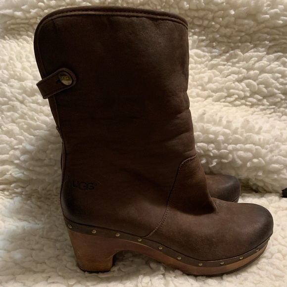 Ugg Lynnea Leather Shearling Boot, size 8 - Picture 6 of 11